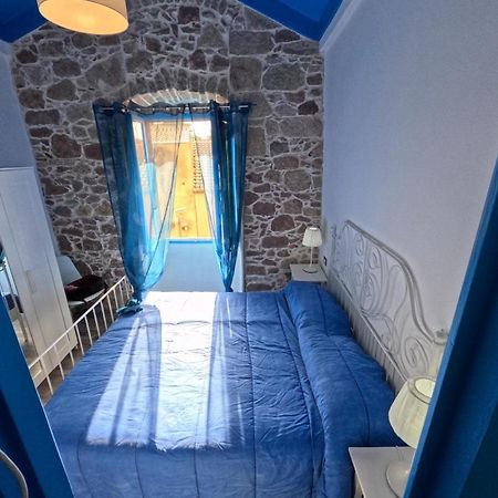 Sole Azzurro Suite Боса Экстерьер фото