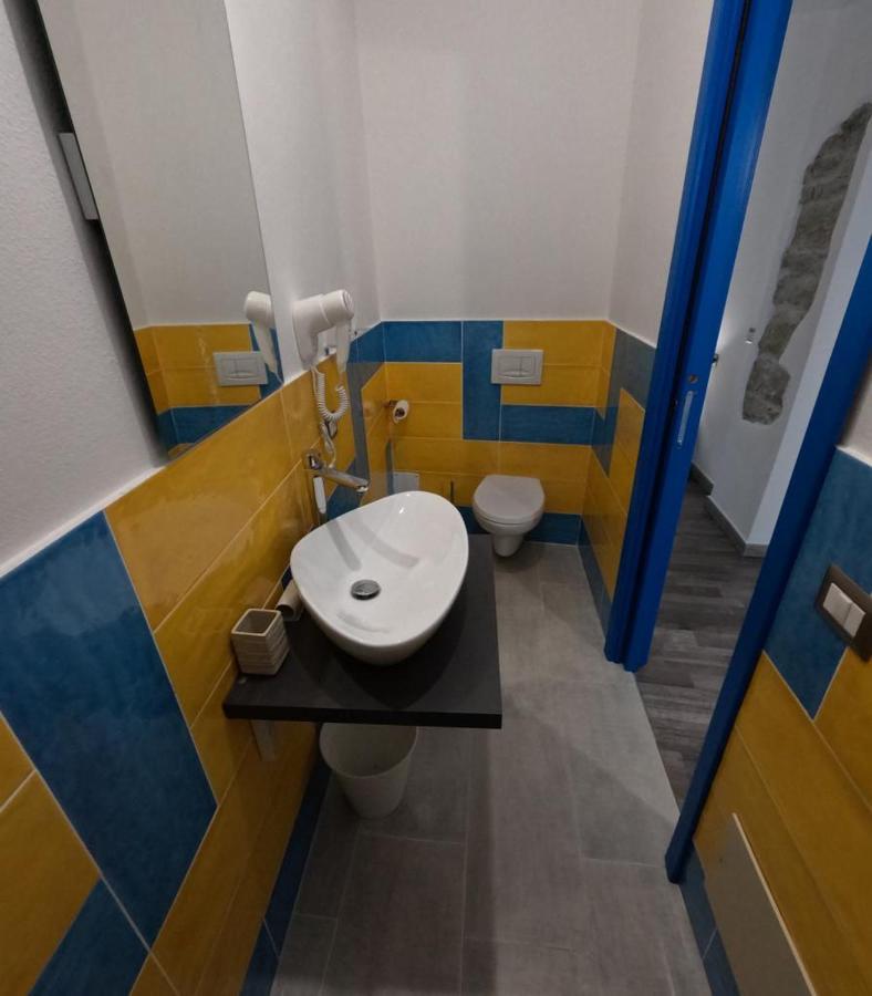 Sole Azzurro Suite Боса Экстерьер фото